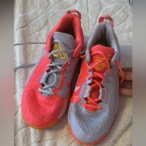 Giannis  basketball- Athletic Sneakers - Coral Pink & Orange